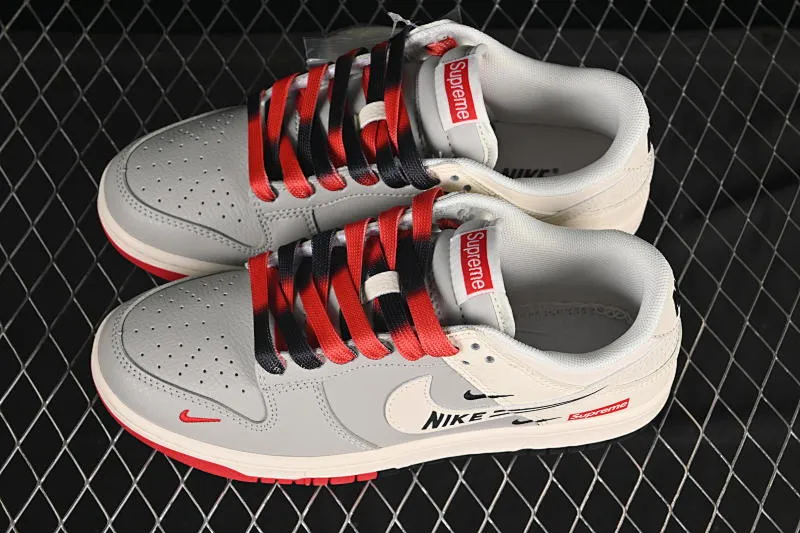 All Categories Nk SB Dunk Series Nk SB Dunk Low High-end customized low-top sneakers Nike SB Dunk Low Supreme co-branded beige three hooks High-end customized low-top casual sneakers QW5836-010